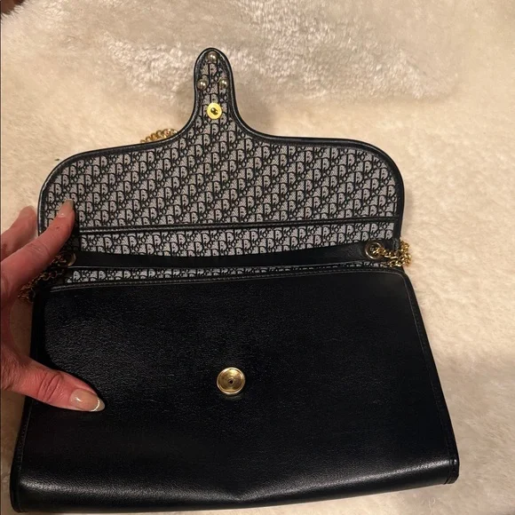 Dior Vintage Elegant Black Leather Shoulder Bag EXCELLENT